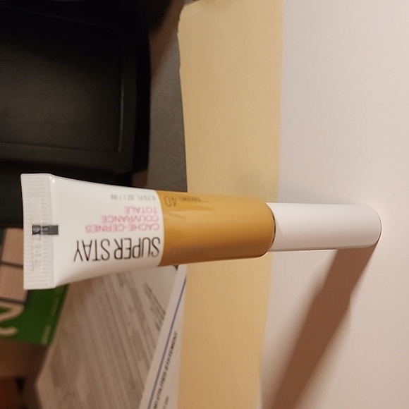 Maybelline Super Stay undereye Concealer caramel 40 (4 X 7mls) - Picture 5 of 8